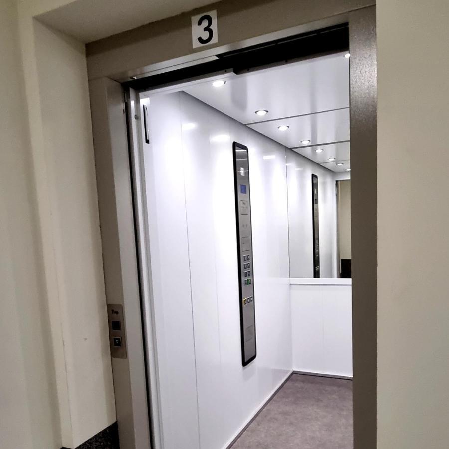 Apple Apartments - Wroblewskiego Prywatne Miejsce Parkingowe Łódź Dış mekan fotoğraf