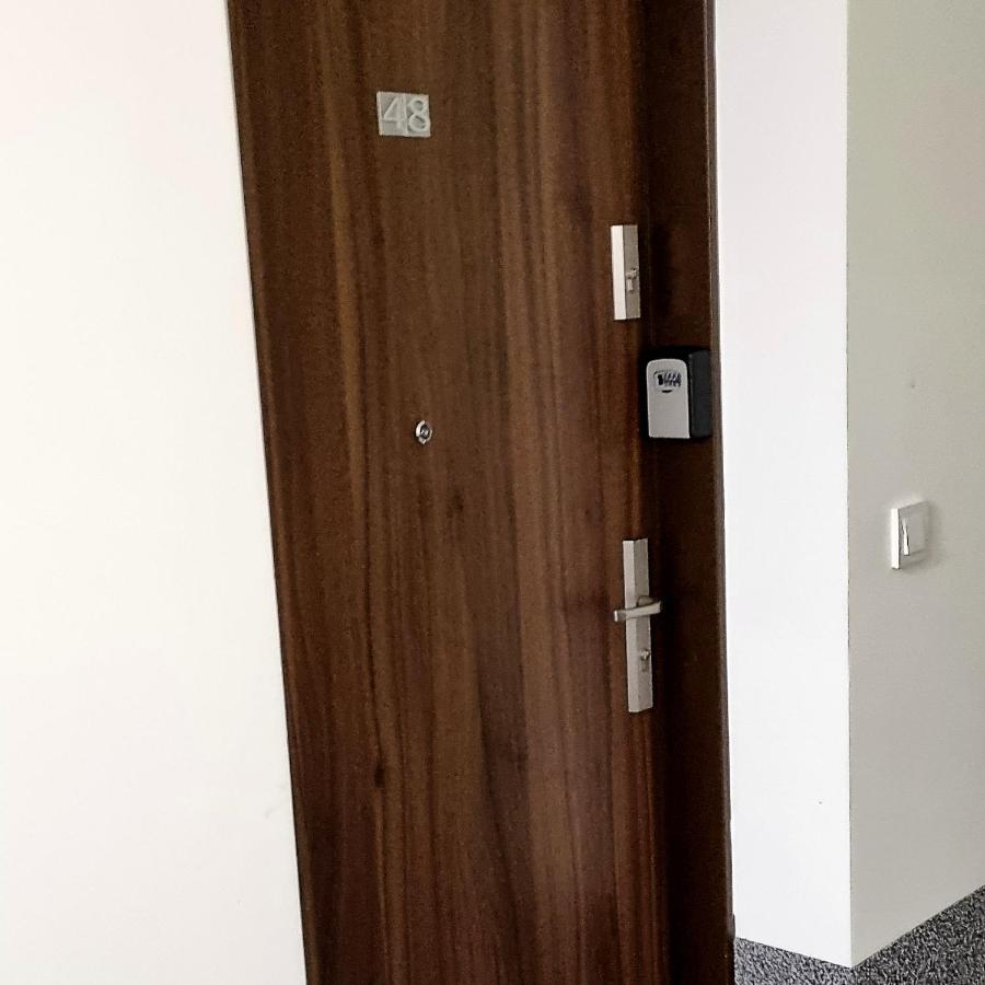 Apple Apartments - Wroblewskiego Prywatne Miejsce Parkingowe Łódź Dış mekan fotoğraf
